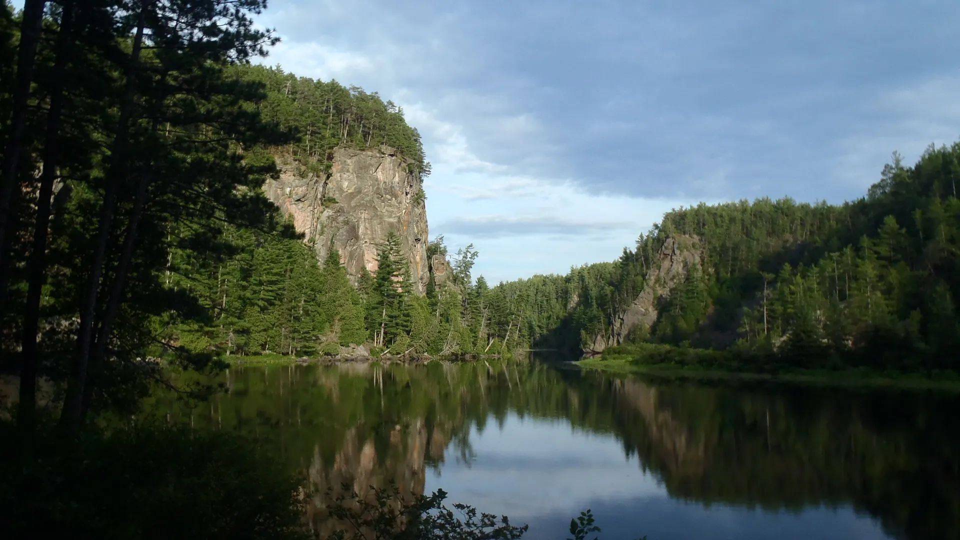 Lake and cliff in Algonquin Provincial Park