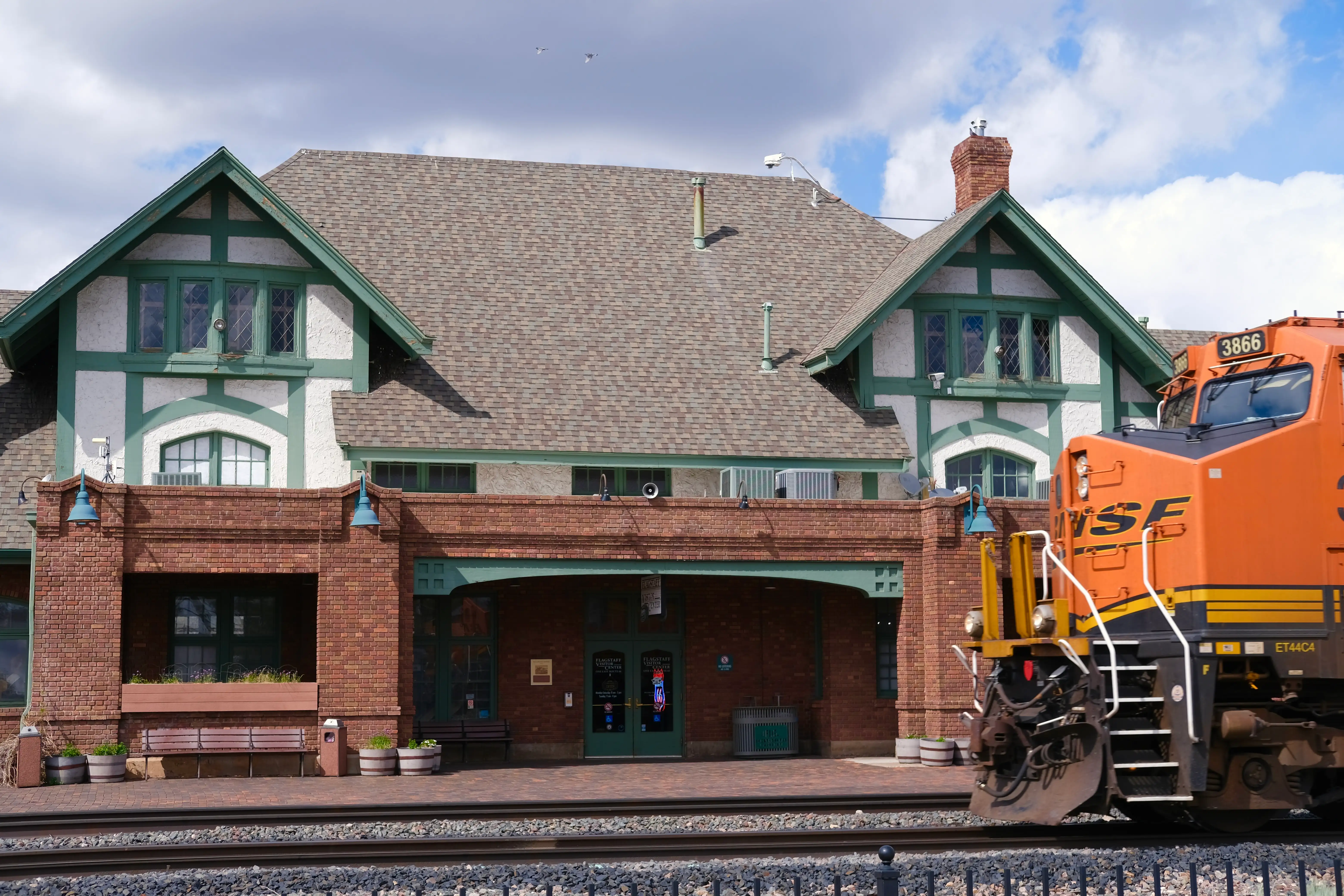 Photo Travel--00017--f9a26ff2-4f30-4797-bbef-187938e57e10