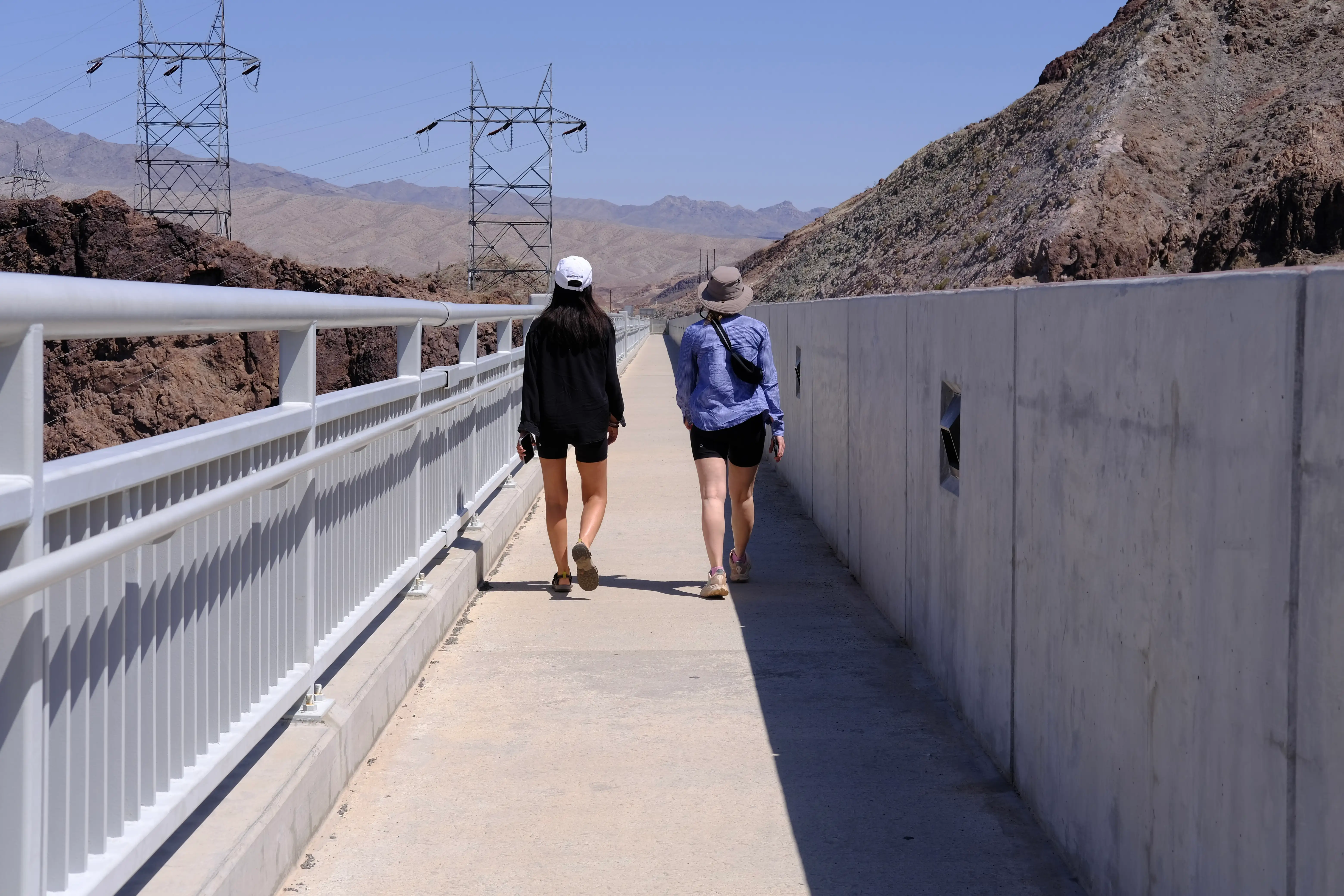 Photo Travel--00022--b64282cb-653e-4ad1-bb3b-f37b1ff3229f